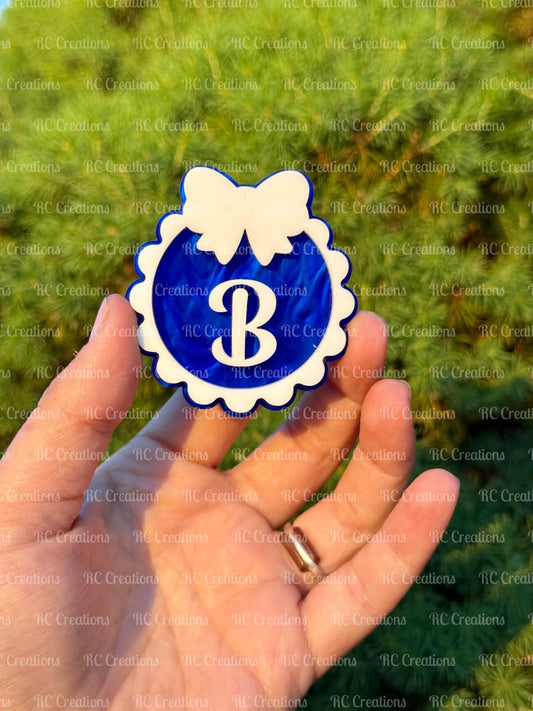 Initial | Blue Pearl