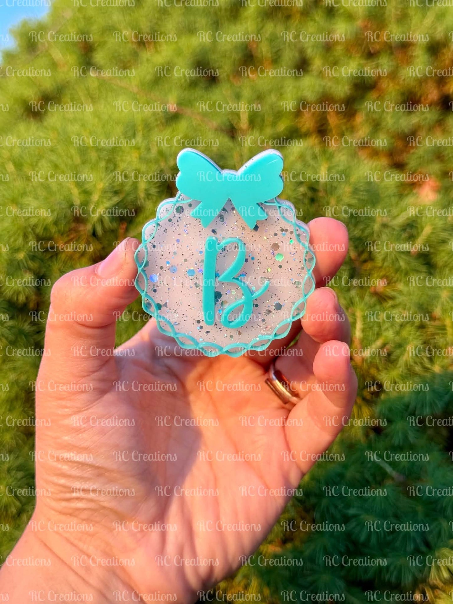 Initial Clip | White Glitter • Teal
